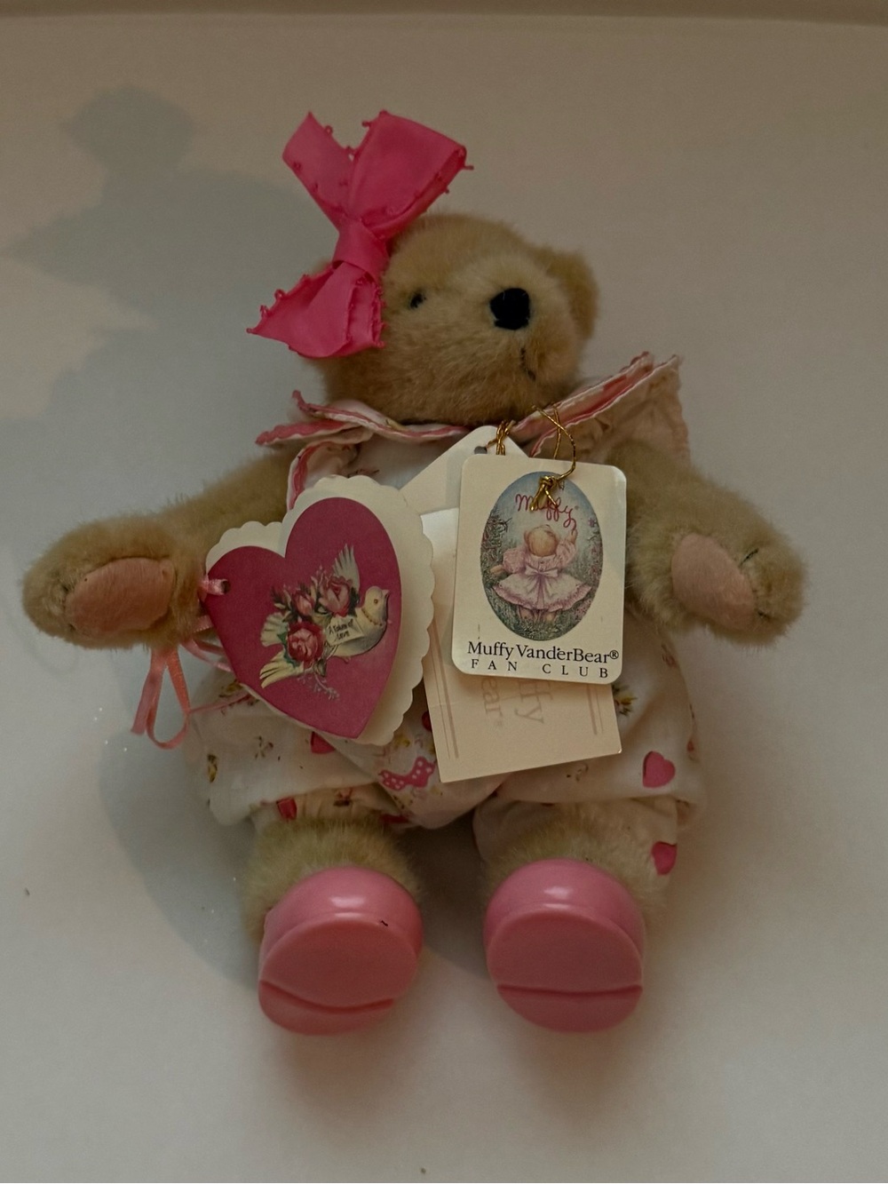 Muffy VanderBear Valentine Bear - Picture 3 of 3